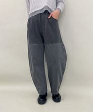 ZMLJB11145 al'aise modulation(アレーズモジュレーション) ジョイントデザインバレルレッグパンツ ブラック