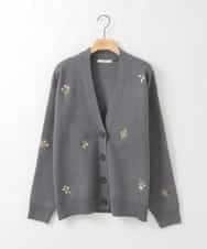 ZMSCE01127 al'aise modulation(アレーズモジュレーション) 【洗える】フラワー刺繍デザインニットカーディガン グレー