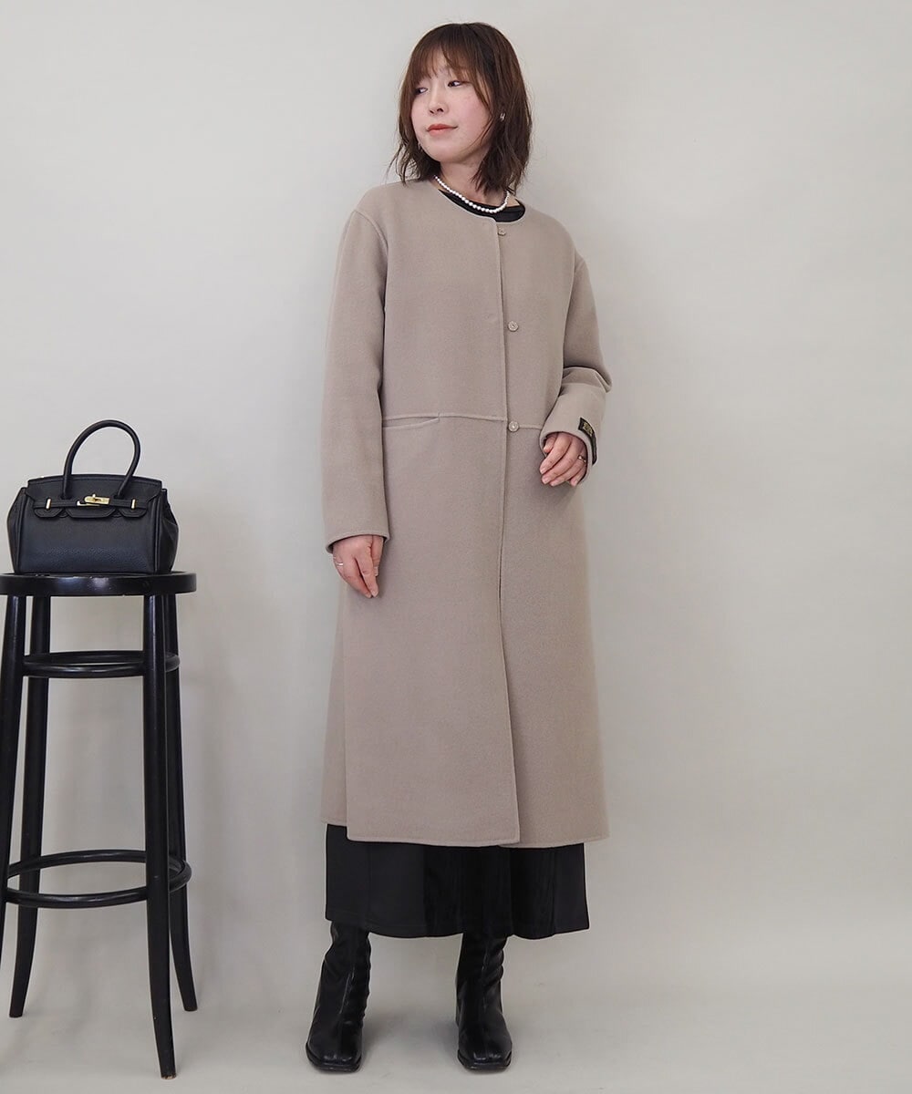 ZMUCE20430 al'aise modulation(アレーズモジュレーション) サイドスリットノーカラーロングコート ベージュ