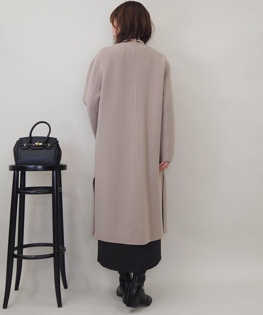 ZMUCE20430 al'aise modulation(アレーズモジュレーション) サイドスリットノーカラーロングコート ベージュ